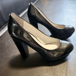 Guess Black Patent Pumps